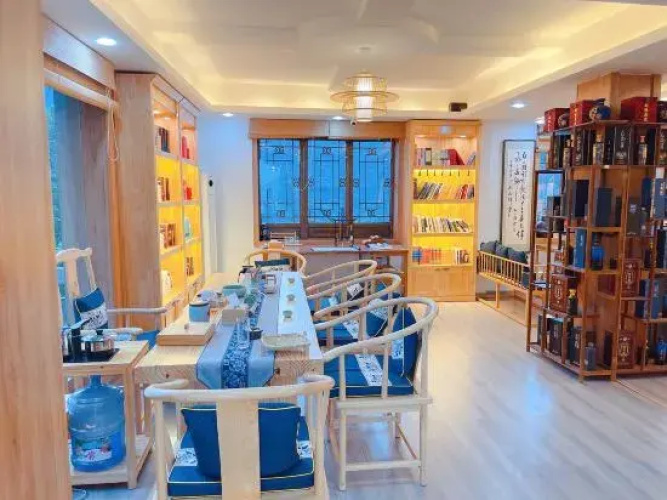 Renhuai Feixue Inn