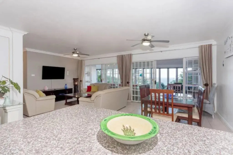 44 Long Island, Ballito
