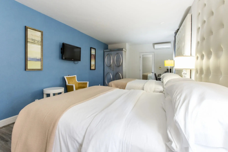 L.A. Sky Boutique Hotel