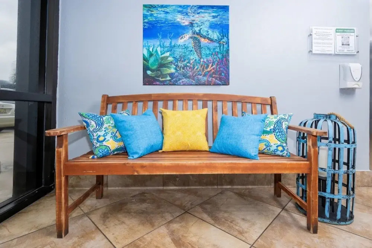 Island Winds East 707 2 Bedroom Condo - Gulf Shores, AL