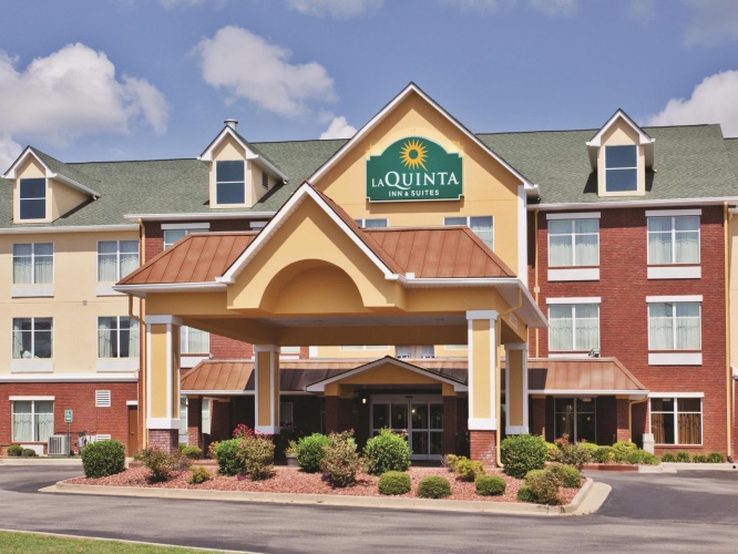 1 Bedroom Deluxe Double Suite