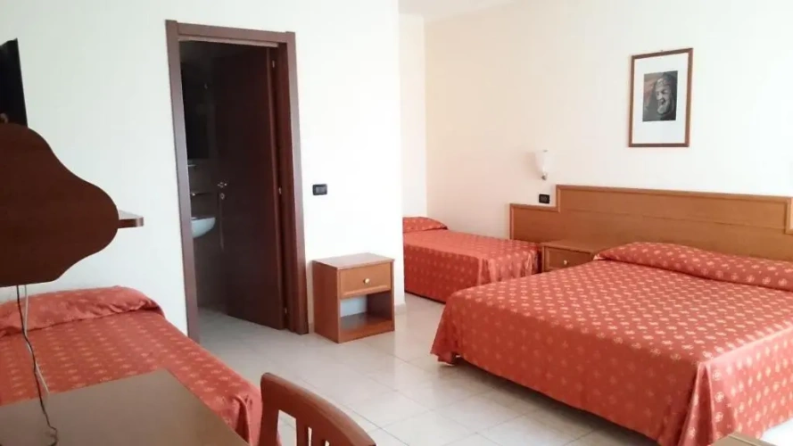 Standard Quadruple room