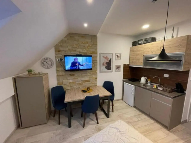 Lola apartman L11