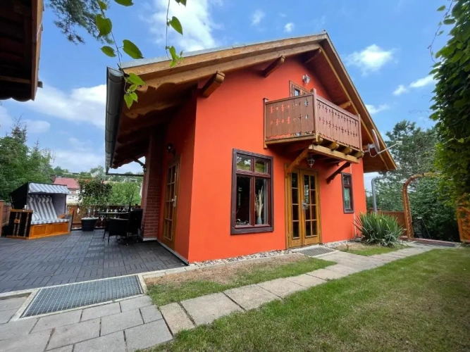 2 Bedrooms Cottage