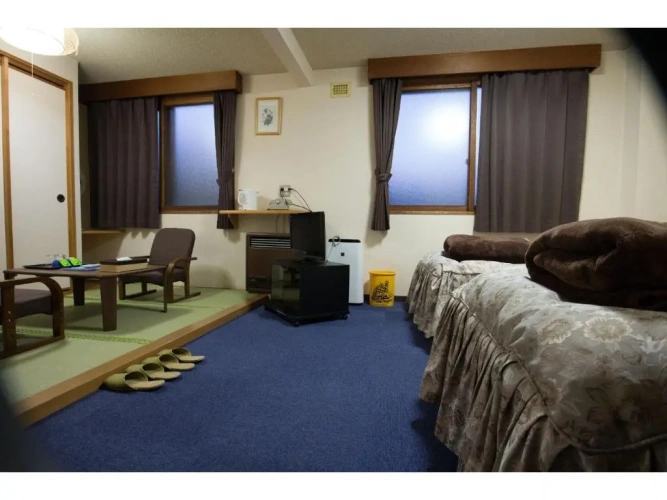 Standard Triple room