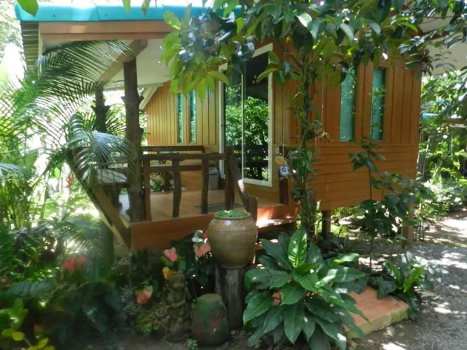 Ban Suan Lung Chaluay Fruit Resort