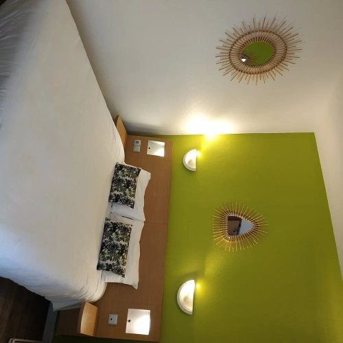 Standard Double room with city view