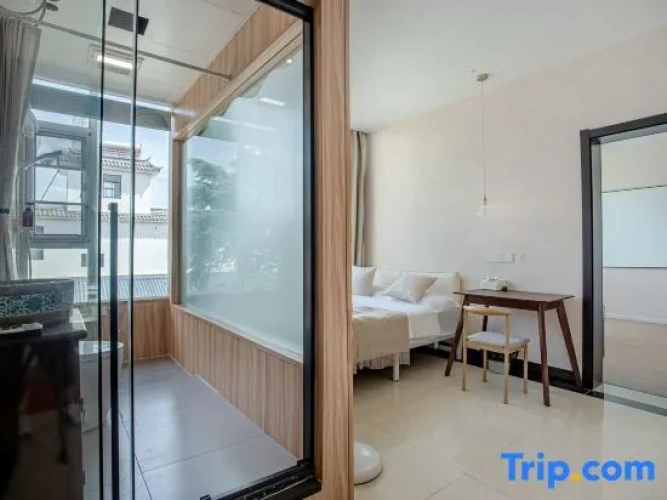 Family Suite with courtyard view