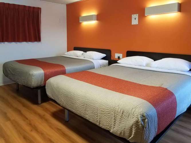 Motel 6 Cranbrook, BC