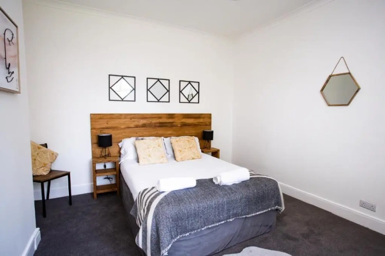 3 Bedrooms Cottage