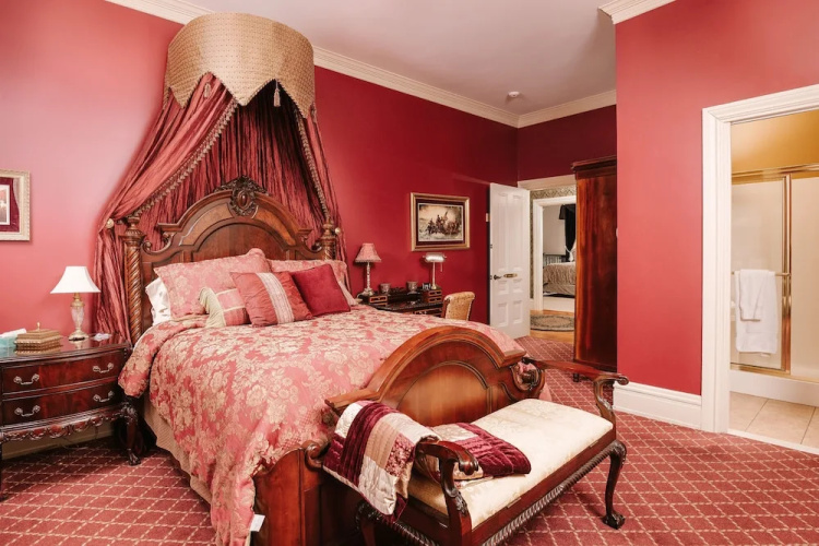 The Londonderry Inn