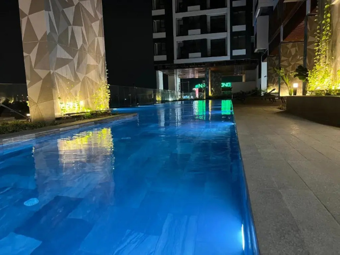 The Emerald Golf View