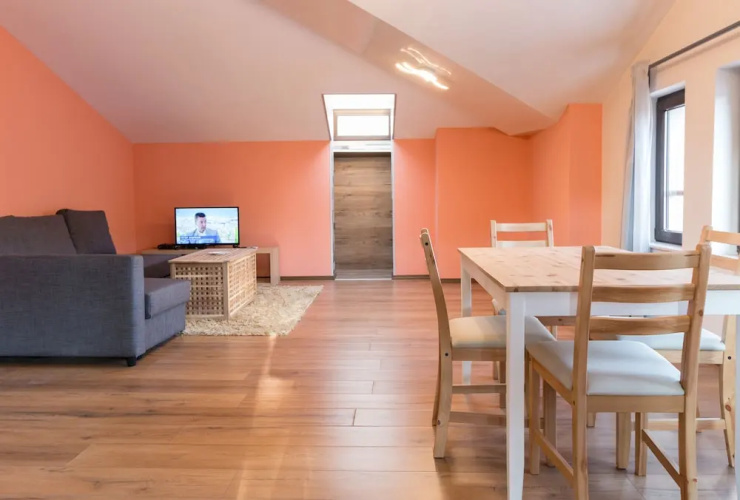 FM Premium 2-BDR Apartment - Spacious Loft