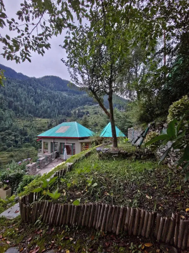 Jalori House