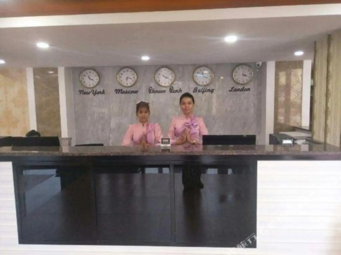 Lucky 8 Hotel