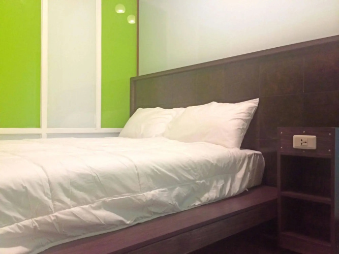 Aquarium Hostel