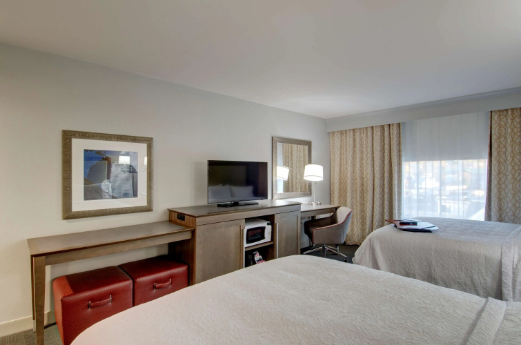 Hampton Inn & Suites Springfield/Downtown