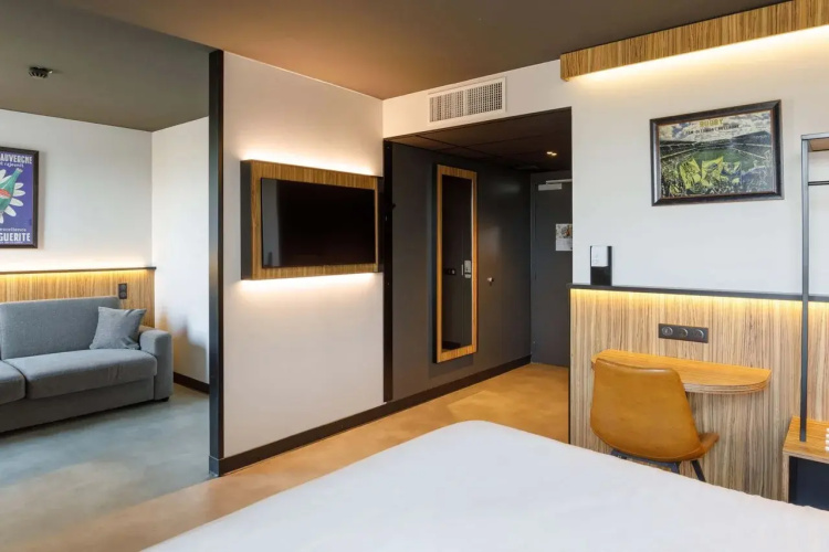 B&B HOTEL Clermont-Ferrand A71/A75 La Méridienne