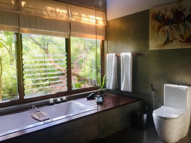 Treehouse Chalets