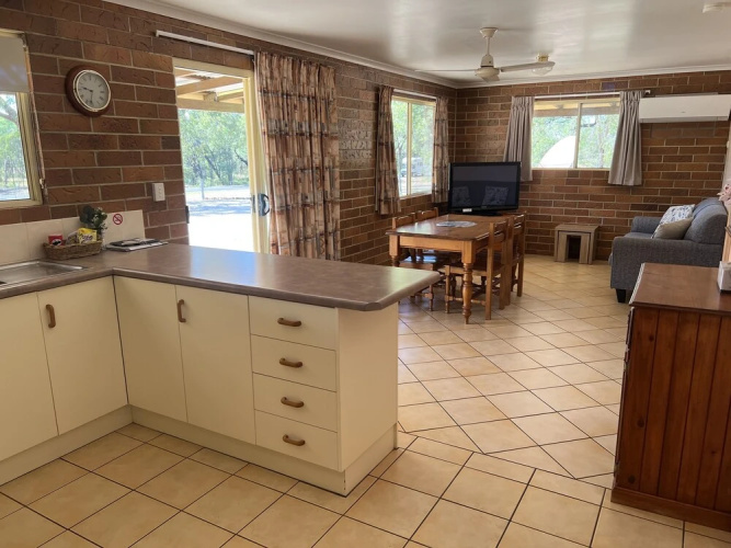 Rubyvale Motel & Holiday Units - An Adults Only Getaway
