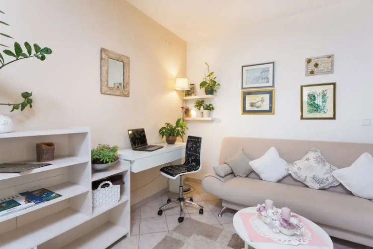 Arca, Apartment With Sea View And Free Parking
