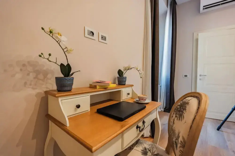 Florence Dome Rooms