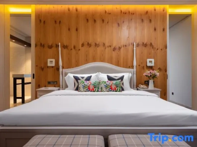 1 Bedroom Double Suite with river view
