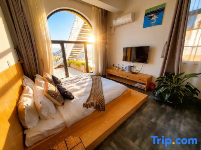 Standard Double room with lake view