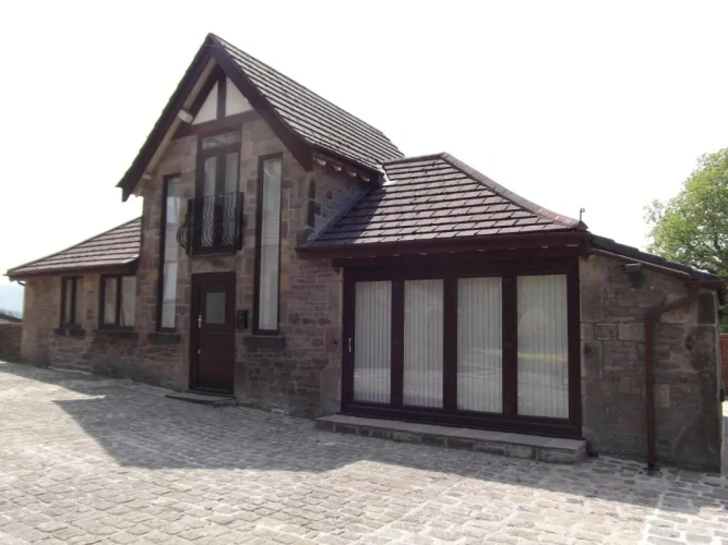 2 Bedrooms Cottage