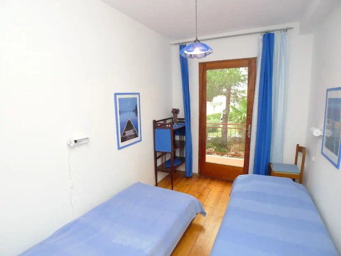 3 Bedrooms Apartment