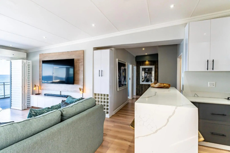 Beach front penthouse apartment