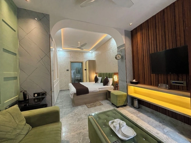 Royal room