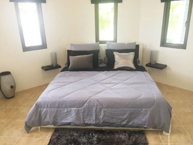 3 bedroom Pool Villa Near Walking St