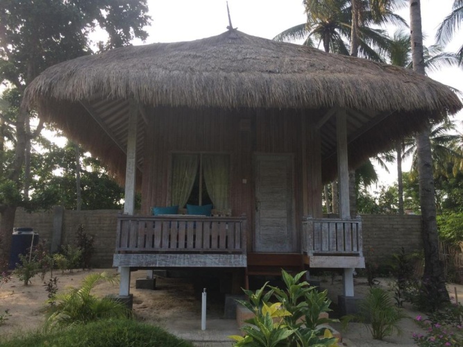 1 Bedroom Bungalow with balcony and with view