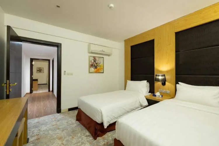 Mira Business Hotel