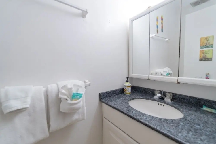 Hale Lilly 57 - 2 Br Condo