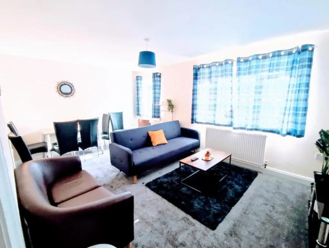 Crystal Suite 3 free private parking