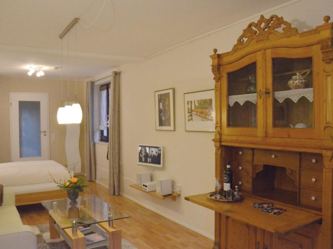 1 Bedroom Apartment