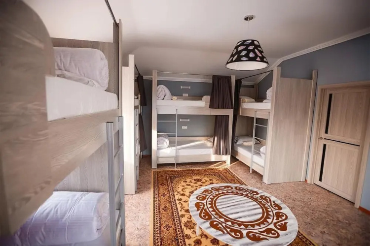 Mountain Road Hostel