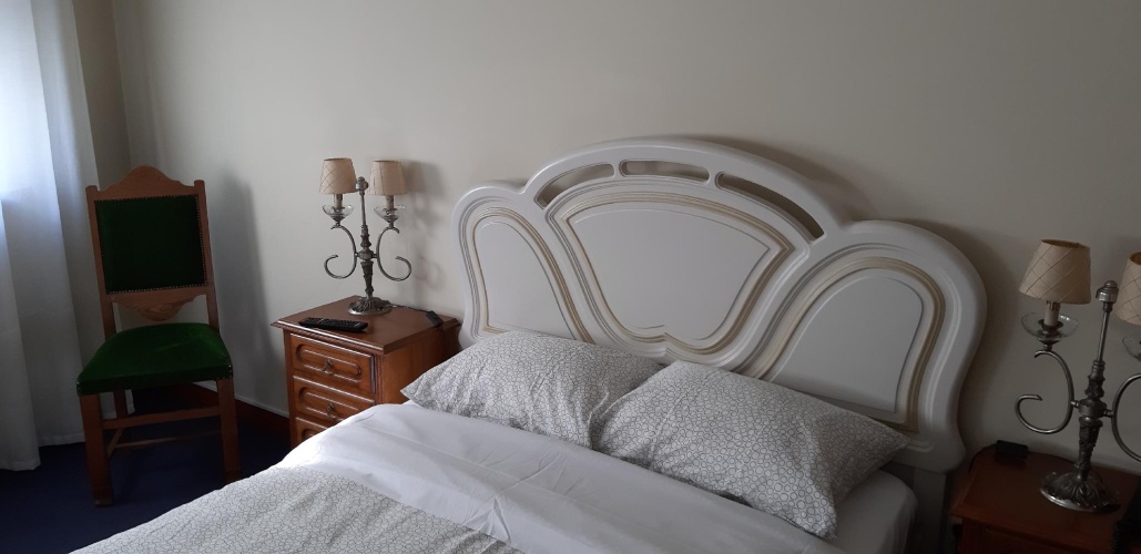 Standard Double room with city view