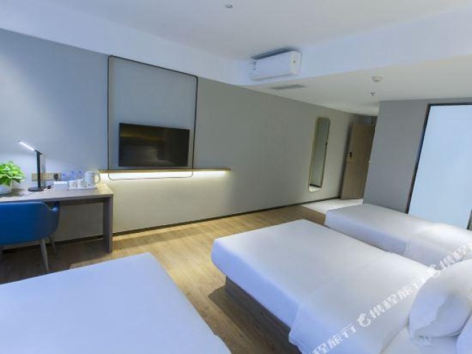 Premium Triple room