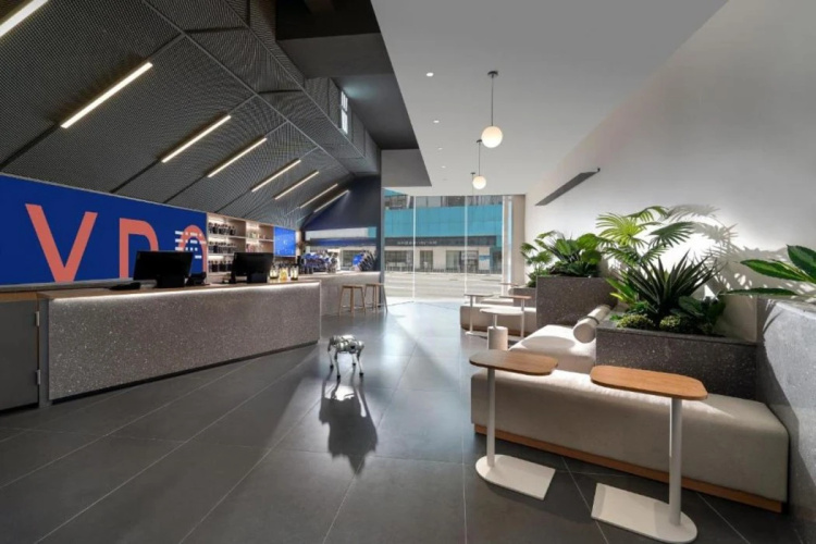 Cybo Station Ssaw Shangpin Hotel Luohu Shenzhen - Muk Wu