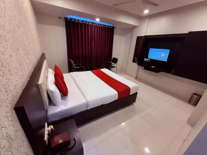 Hotel Arya Residency Rabale