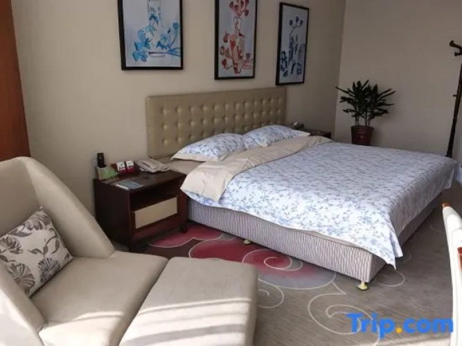 1 Bedroom Deluxe Suite
