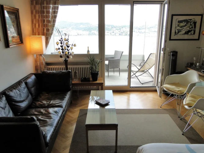 Breathtaking View for a Romantic Stay