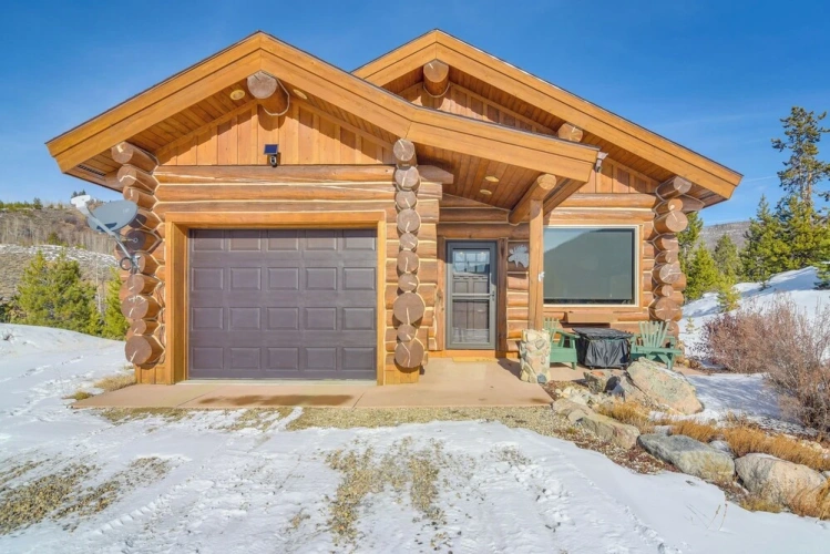 3 Bedrooms Cottage
