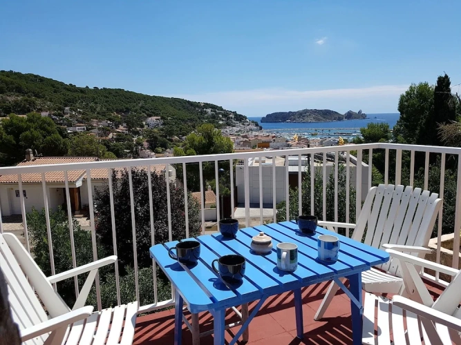 2 Bedrooms Apartment with balcony
