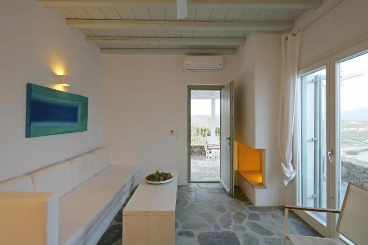 3 Bedrooms Cottage