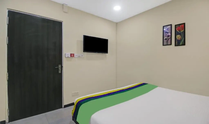 Economy room