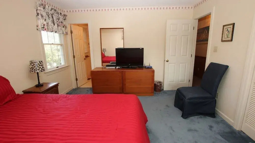 Captains Quarters - 5 Br Home